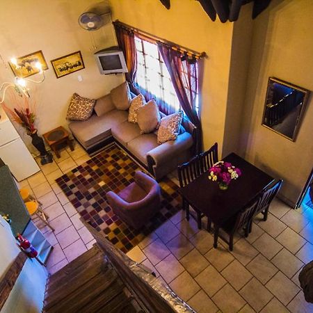 Aristo Manor Self-Catering Accommodation Richards Bay Bagian luar foto