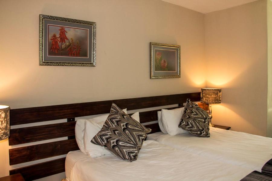 Aristo Manor Self-Catering Accommodation Richards Bay Bagian luar foto