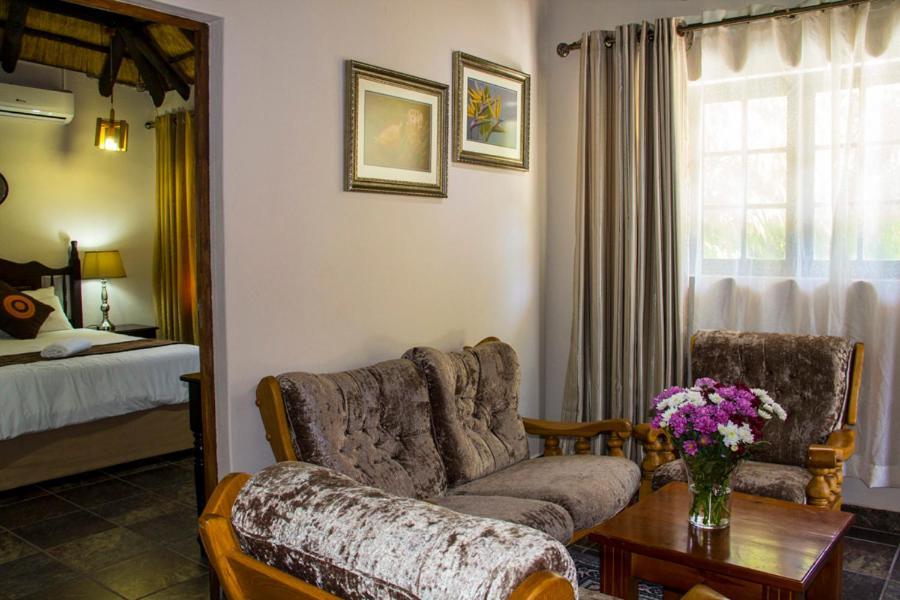 Aristo Manor Self-Catering Accommodation Richards Bay Bagian luar foto