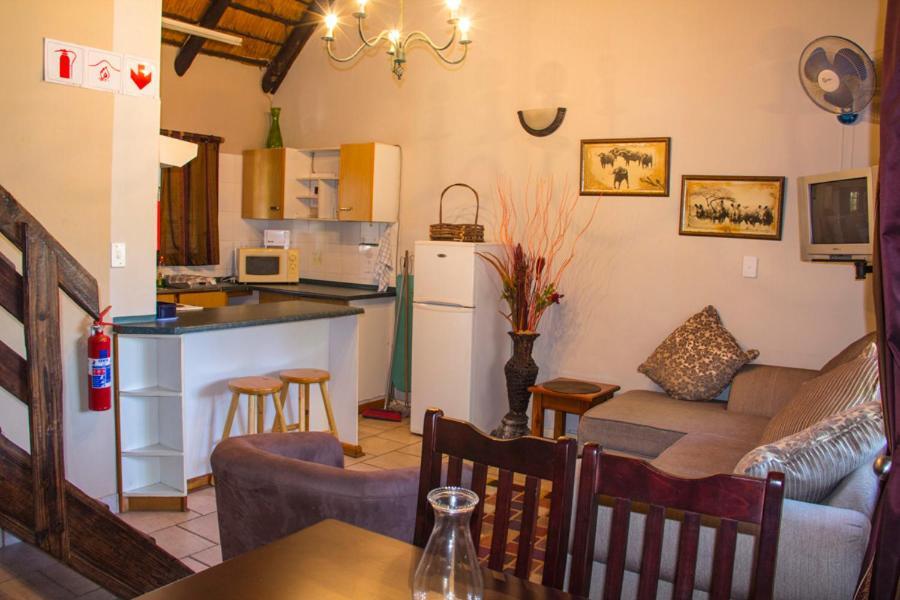 Aristo Manor Self-Catering Accommodation Richards Bay Bagian luar foto